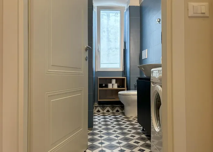 The Duchess Daire Trieste